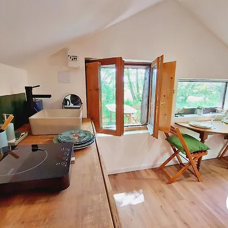 Evasion Nature A Deux : Confortable Avec Terrasse Privee Et Activites Partagees - Fr-1-600-220 بيت للعطل